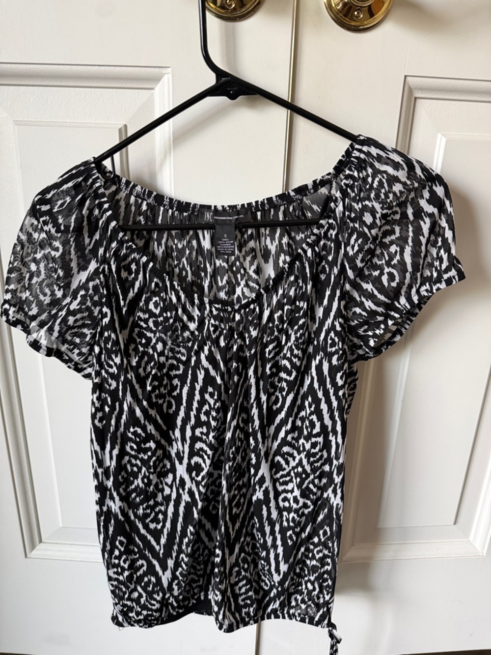 INC Black & White Patterned Women's Short Sleeve Top size small